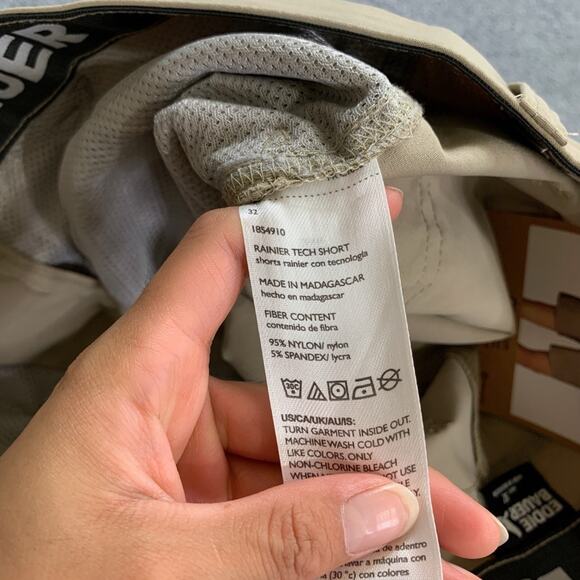 Eddie Bauer Shorts Mens 32 Tan Nylon Blend Rainier 10 in Tech Active Outdoor - Picture 7 of 12